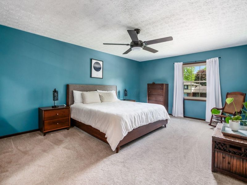 2956 Granada Hills Drive, Columbus, OH 43231 Photo 16