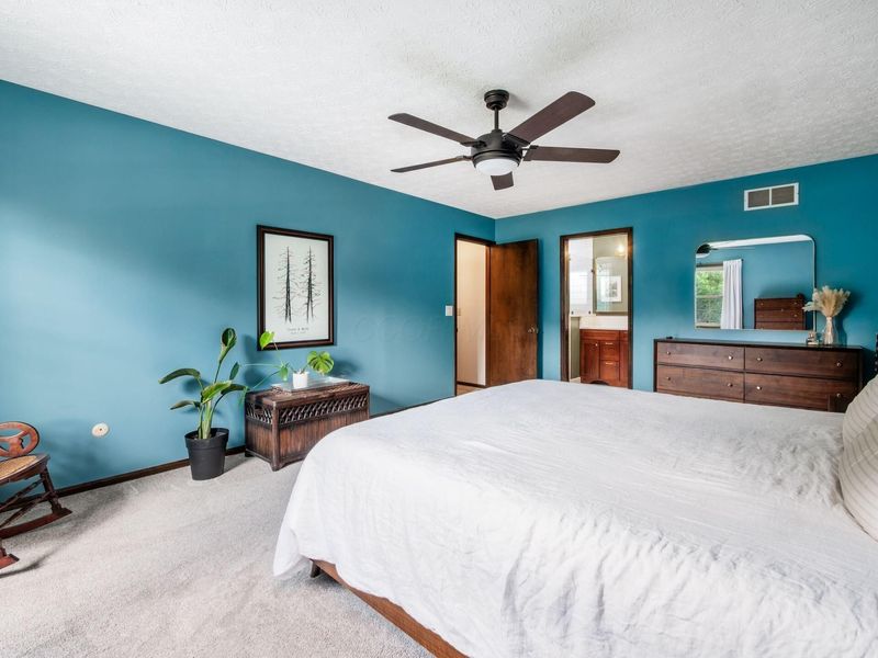 2956 Granada Hills Drive, Columbus, OH 43231 Photo 17