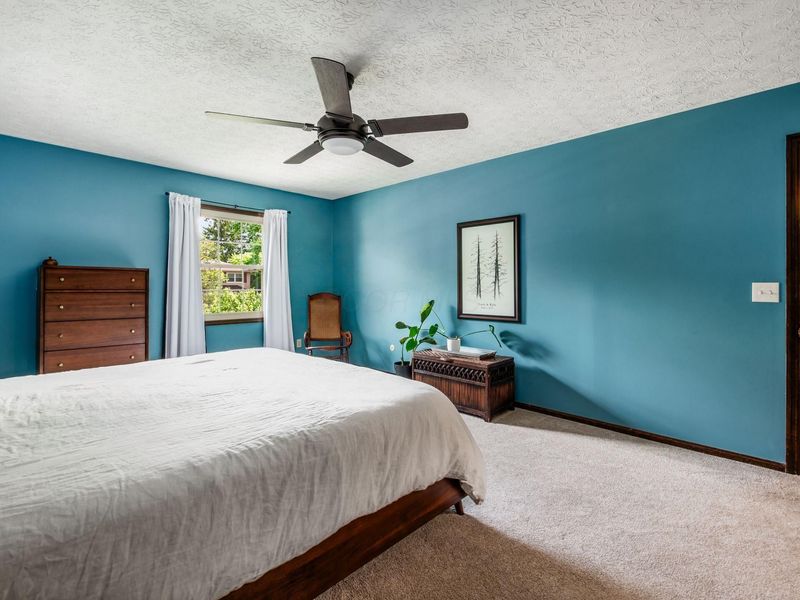 2956 Granada Hills Drive, Columbus, OH 43231 Photo 18