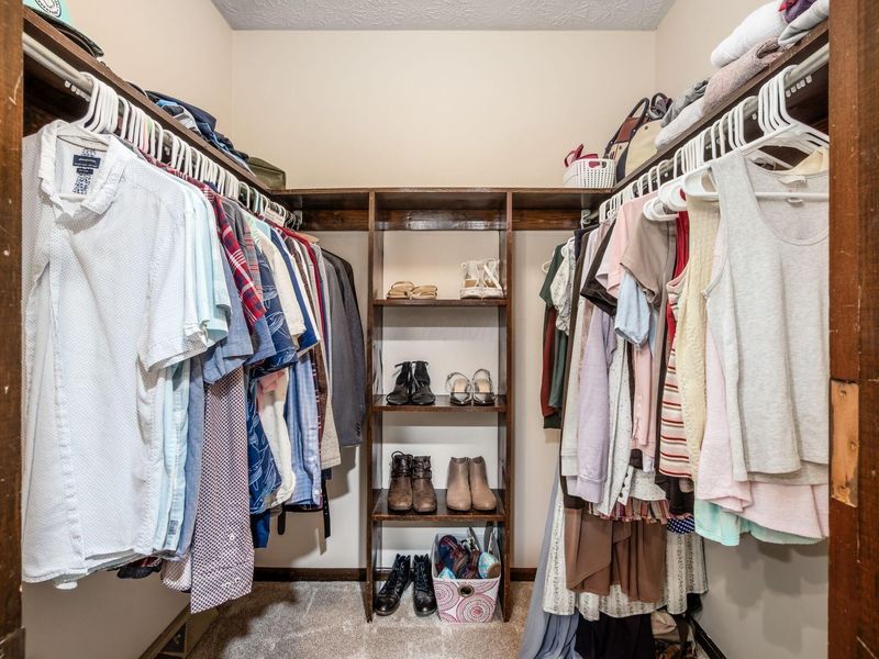 2956 Granada Hills Drive, Columbus, OH 43231 Photo 19