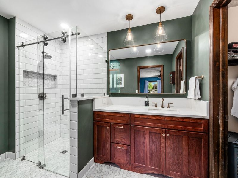 2956 Granada Hills Drive, Columbus, OH 43231 Photo 3