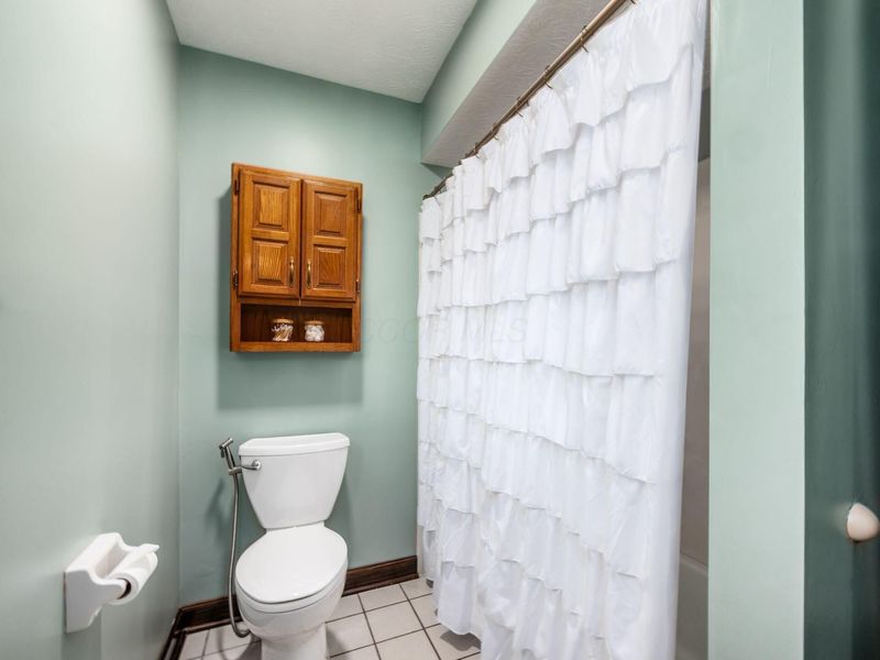 2956 Granada Hills Drive, Columbus, OH 43231 Photo 34