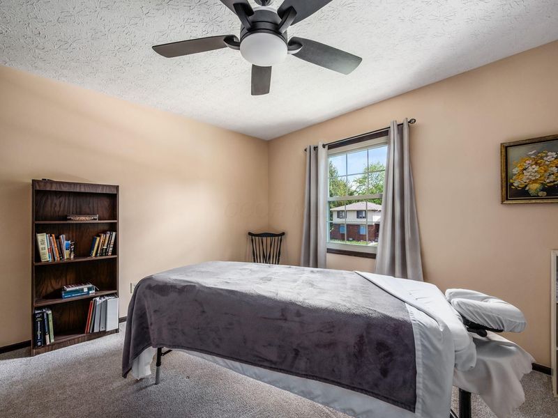 2956 Granada Hills Drive, Columbus, OH 43231 Photo 38