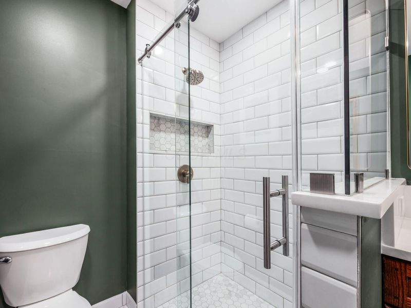 2956 Granada Hills Drive, Columbus, OH 43231 Photo 4