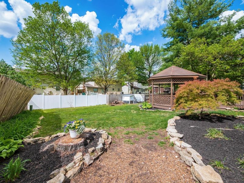 2956 Granada Hills Drive, Columbus, OH 43231 Photo 47