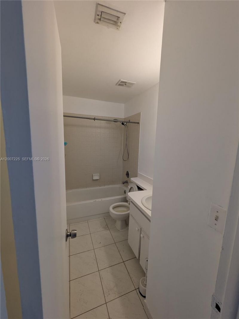 8033 NW 41st Ct , Sunrise, FL 33351 Photo