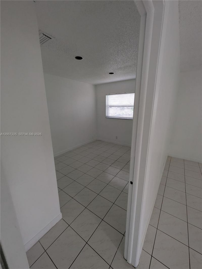 8033 NW 41st Ct , Sunrise, FL 33351 Photo