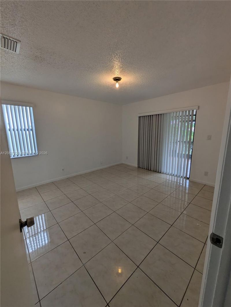 8033 NW 41st Ct , Sunrise, FL 33351 Photo