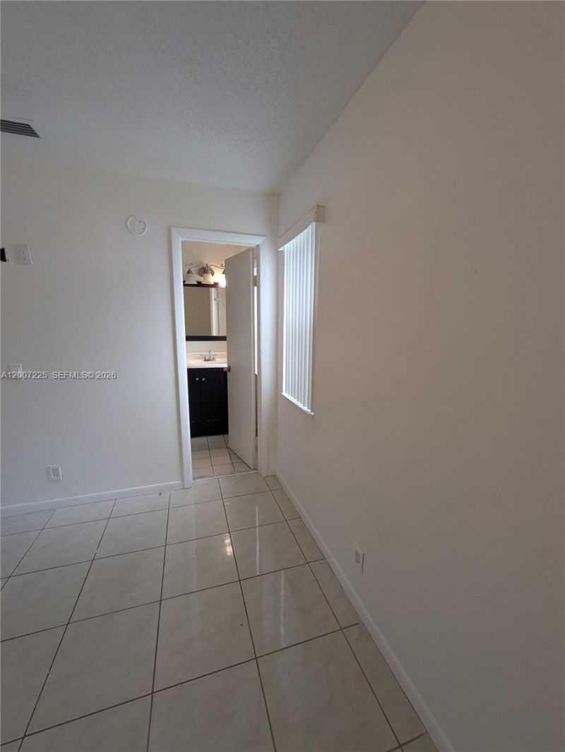 8033 NW 41st Ct , Sunrise, FL 33351 Photo