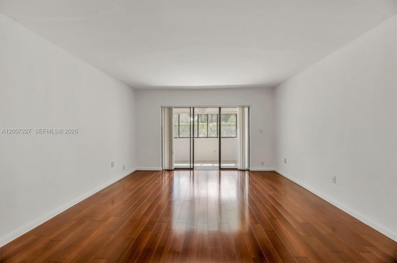 380 Fairway Cir , Unit 46, Weston, FL 33326 Photo