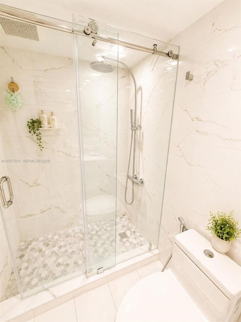 6770 Indian Creek Dr , Unit 12T, Miami Beach, FL 33141 Photo