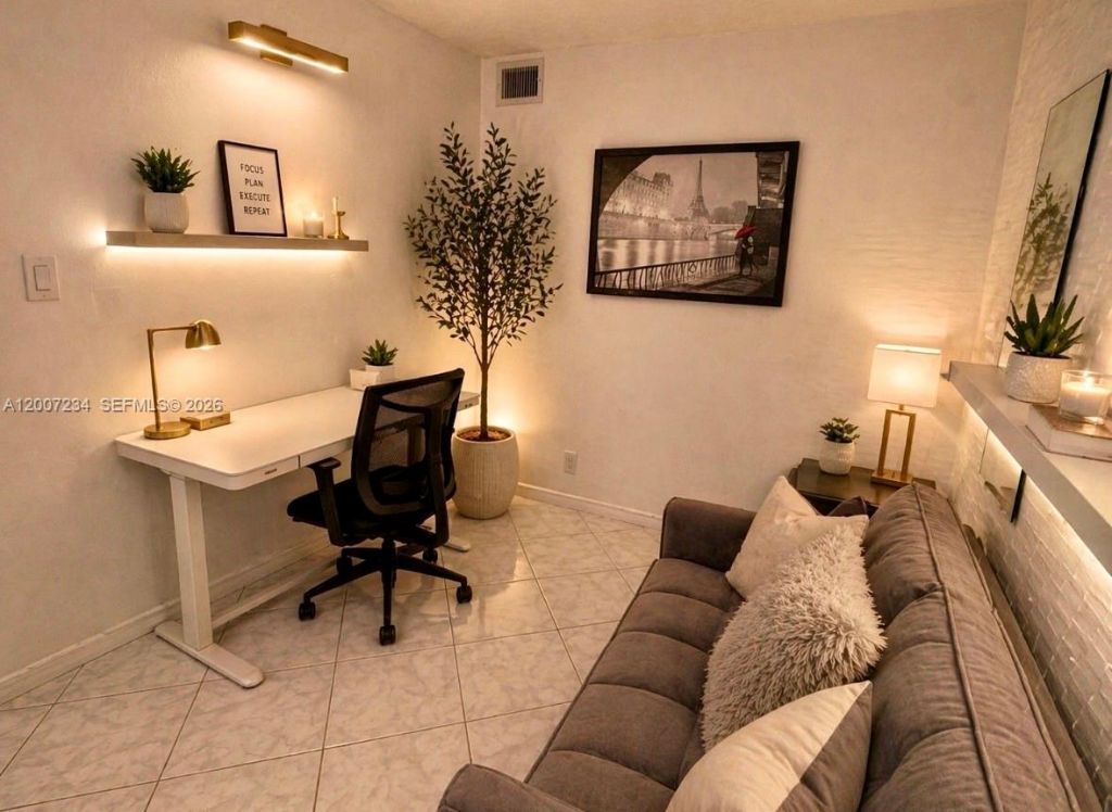2101 Atlantic Shores Blvd, Unit 108, Hallandale Beach, FL 33009 Photo