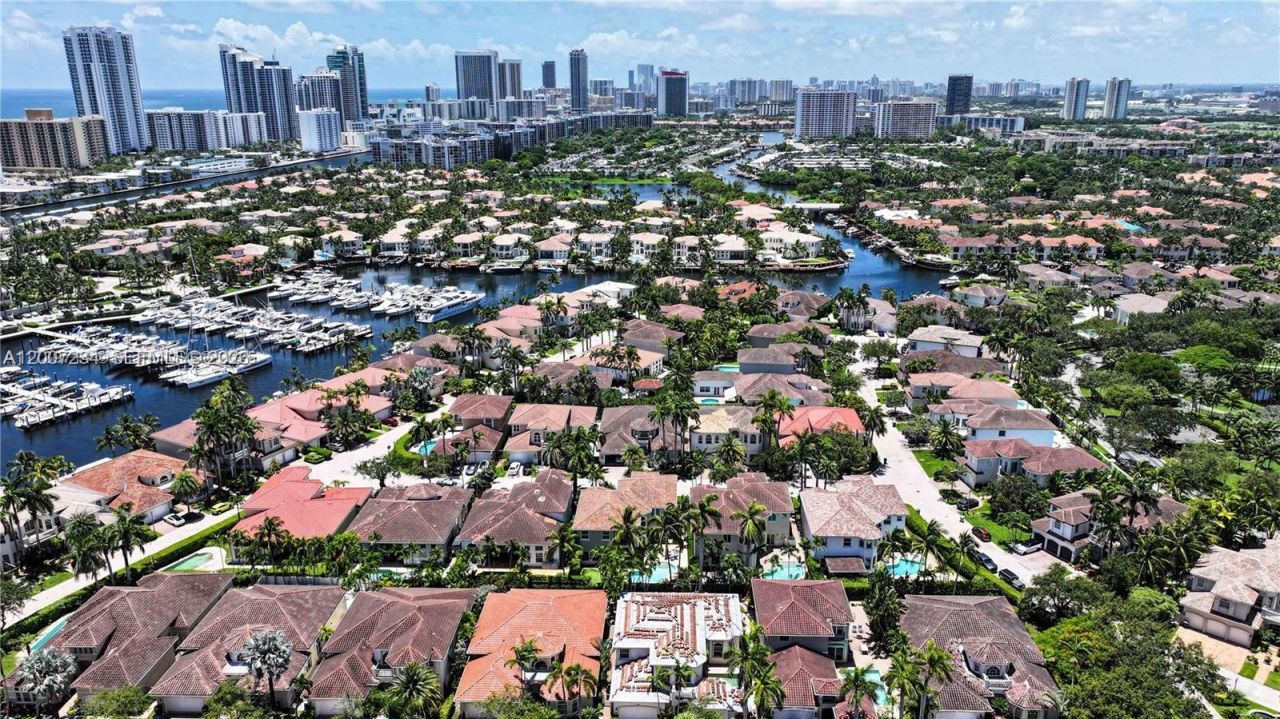 2101 Atlantic Shores Blvd, Unit 108, Hallandale Beach, FL 33009 Photo