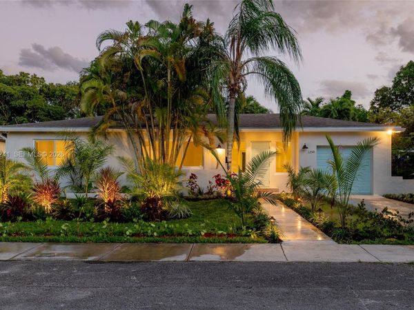 1250 NE 133rd St, North Miami, FL 33161