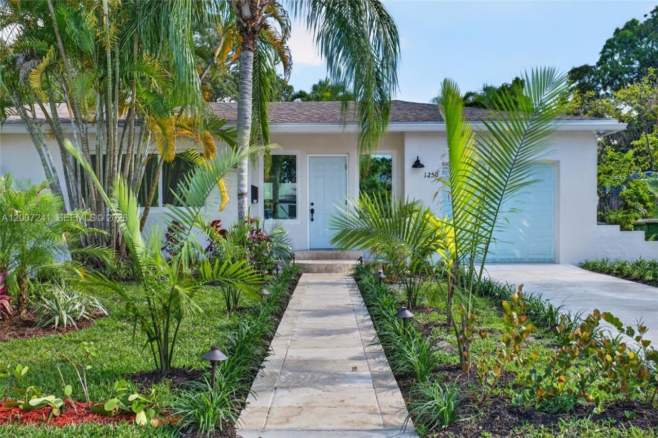1250 NE 133rd St, North Miami, FL 33161 Photo