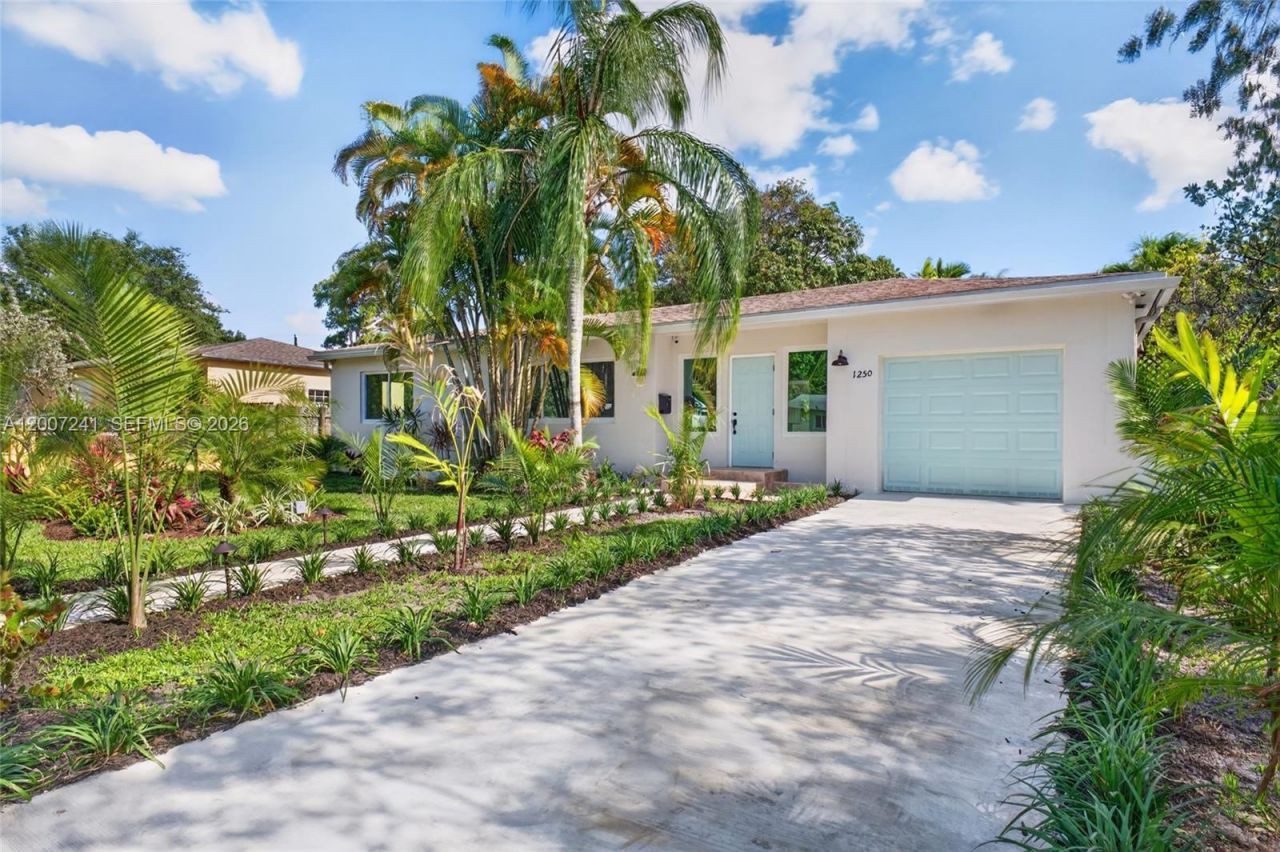 1250 NE 133rd St, North Miami, FL 33161 Photo