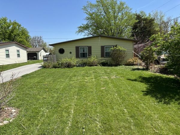 11609 18th Street , Milan, IL 61264