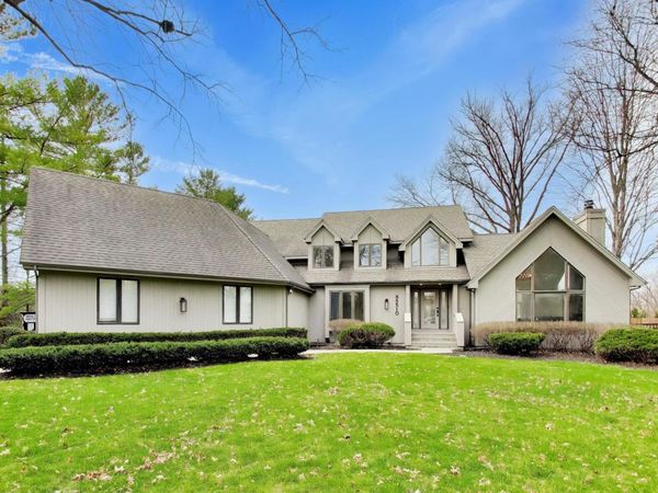 8S510 Oxford Lane , Naperville, IL 60565