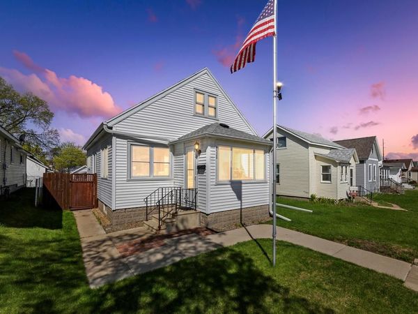 2528 S 17TH STREET, La Crosse, WI 54601