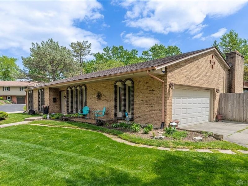 6302 7 Pines Drive, Miami Township, OH 45449 Photo 3