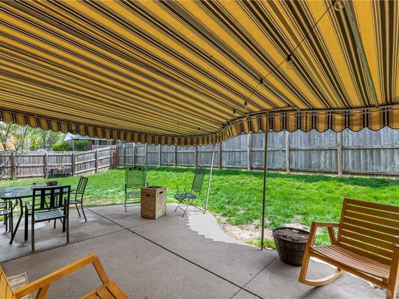 6302 7 Pines Drive, Miami Township, OH 45449 Photo 6