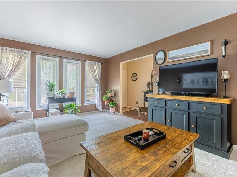 6302 7 Pines Drive, Miami Township, OH 45449 Photo 8