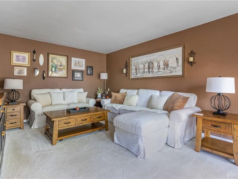 6302 7 Pines Drive, Miami Township, OH 45449 Photo 9