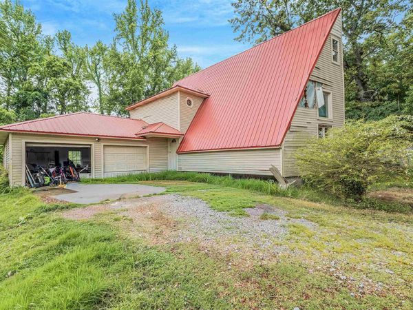 323 Bradley Lane, Lonoke, AR 72086