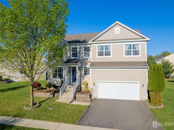 27 Potomac Avenue , Monroe Township, NJ 08831