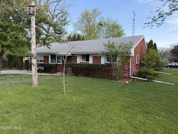 4210 Stock Avenue, Toledo, OH 43623