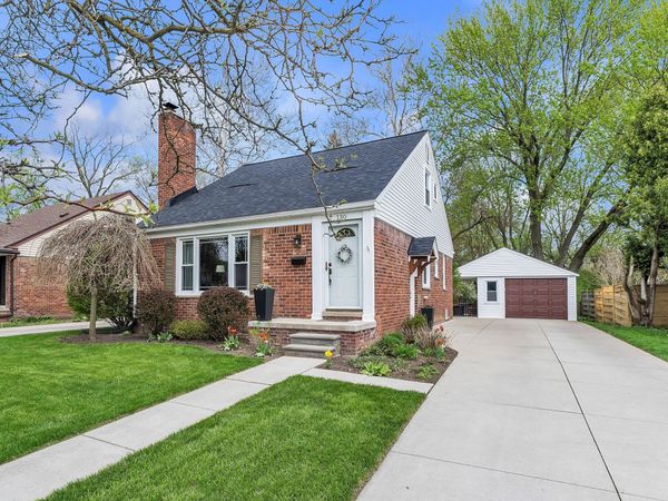 130 N Holbrook Street, Plymouth, MI 48170