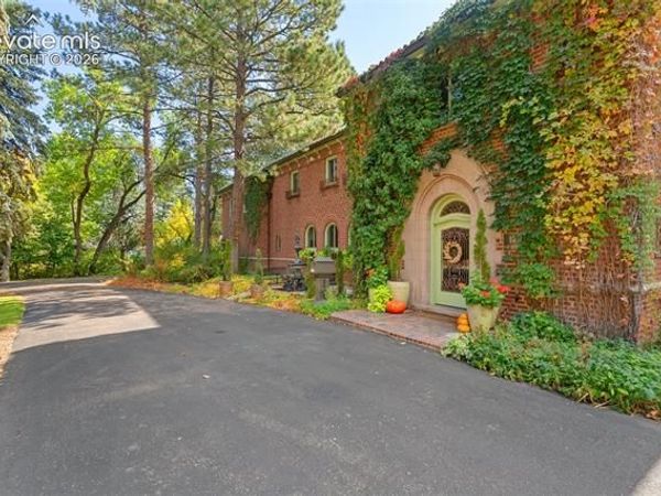 15 Elm Avenue, Colorado Springs, CO 80906