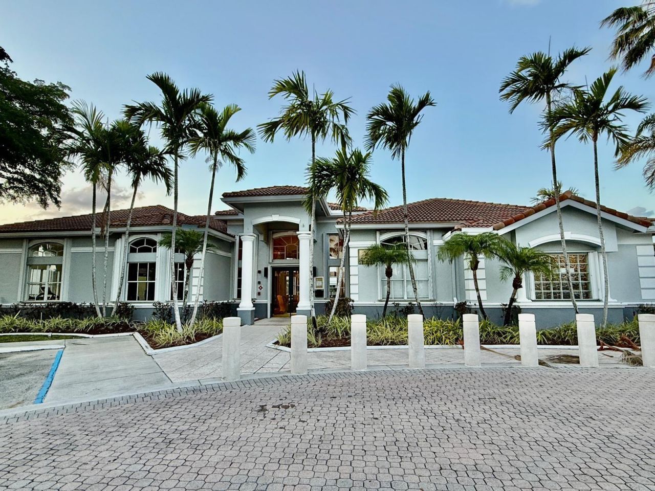 9645 NW 1st Court, Unit 205, Pembroke Pines, FL 33024 Photo