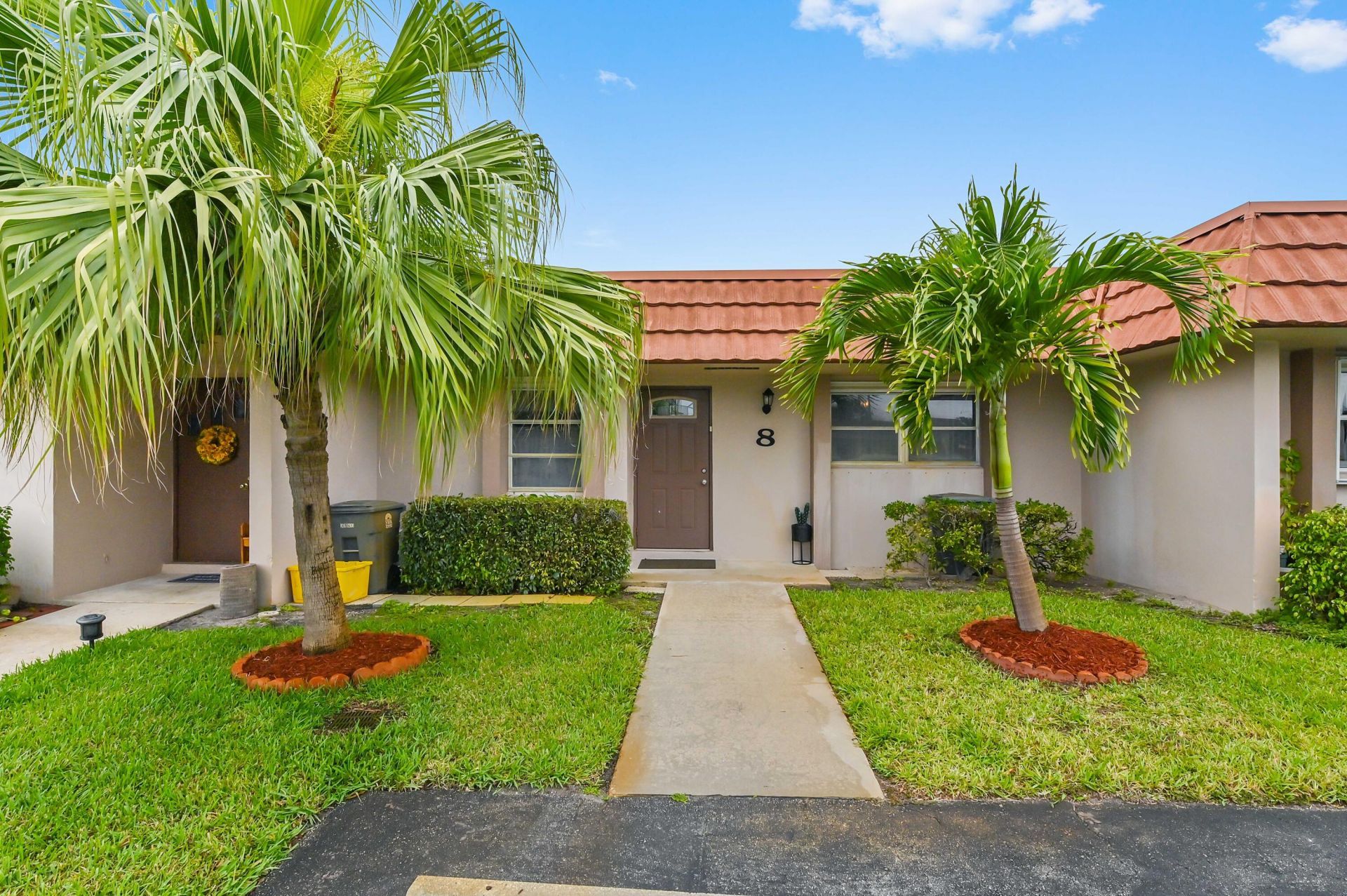 5725 Fernley Drive E, Unit 8, West Palm Beach, FL 33415 Photo
