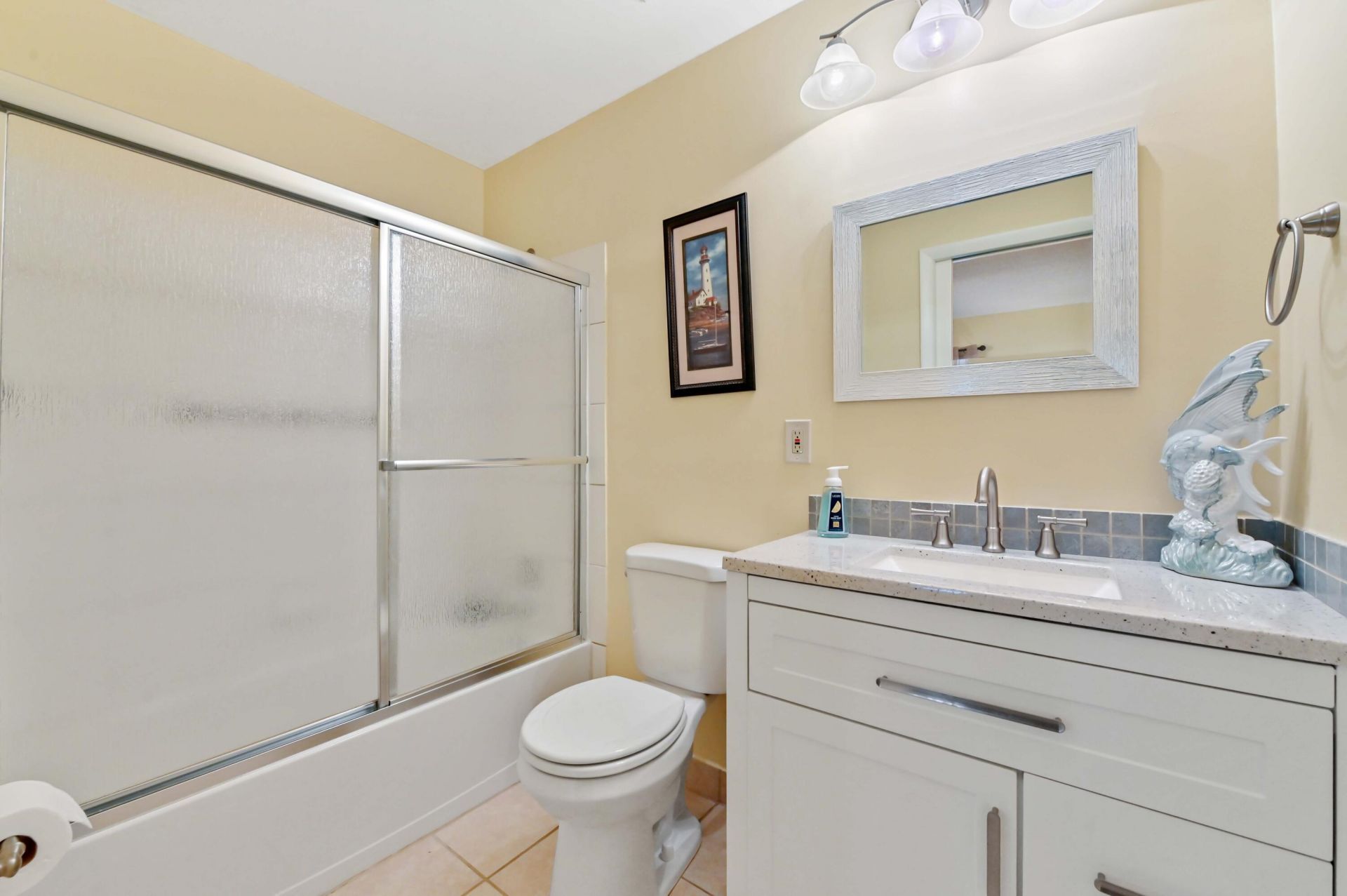 5725 Fernley Drive E, Unit 8, West Palm Beach, FL 33415 Photo