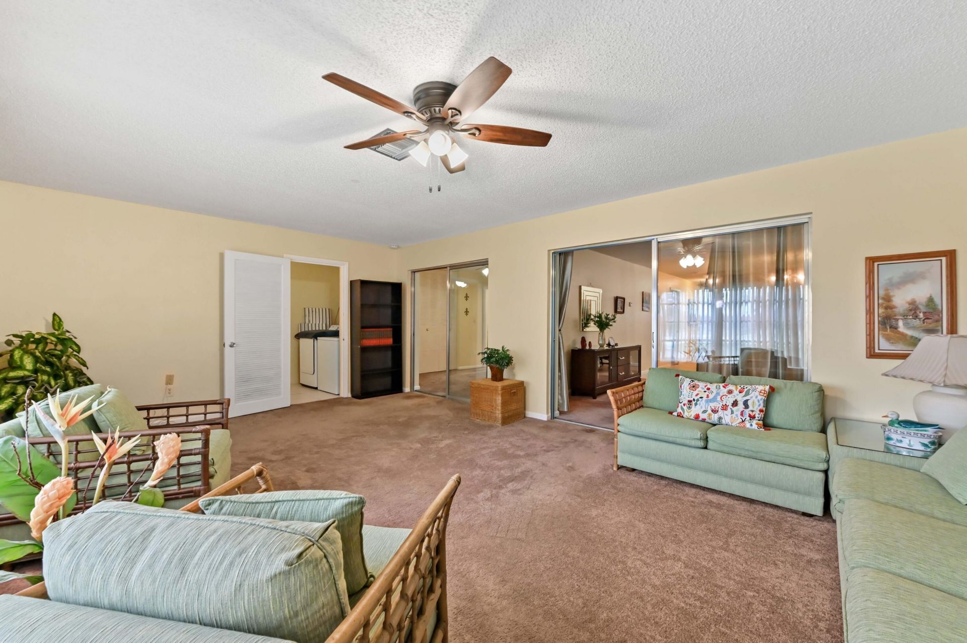 5725 Fernley Drive E, Unit 8, West Palm Beach, FL 33415 Photo