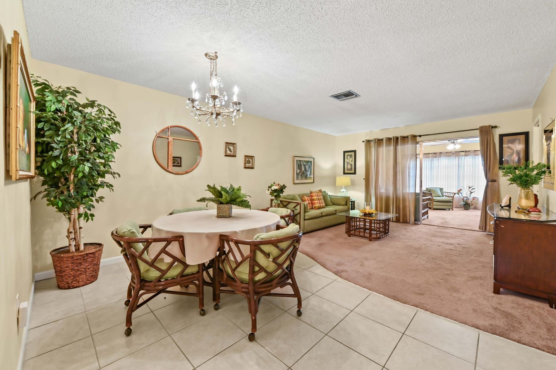 5725 Fernley Drive E, Unit 8, West Palm Beach, FL 33415 Photo
