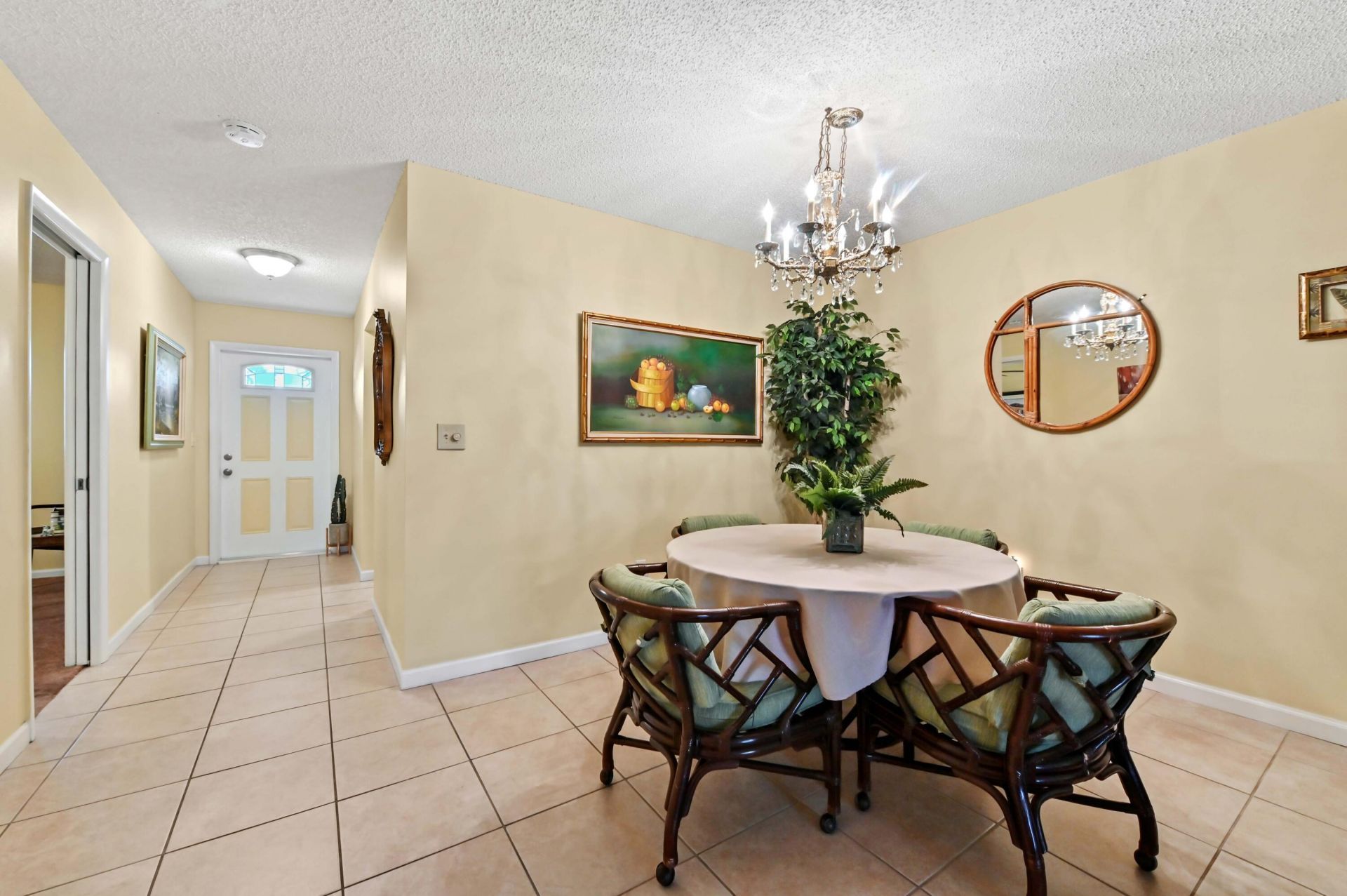 5725 Fernley Drive E, Unit 8, West Palm Beach, FL 33415 Photo