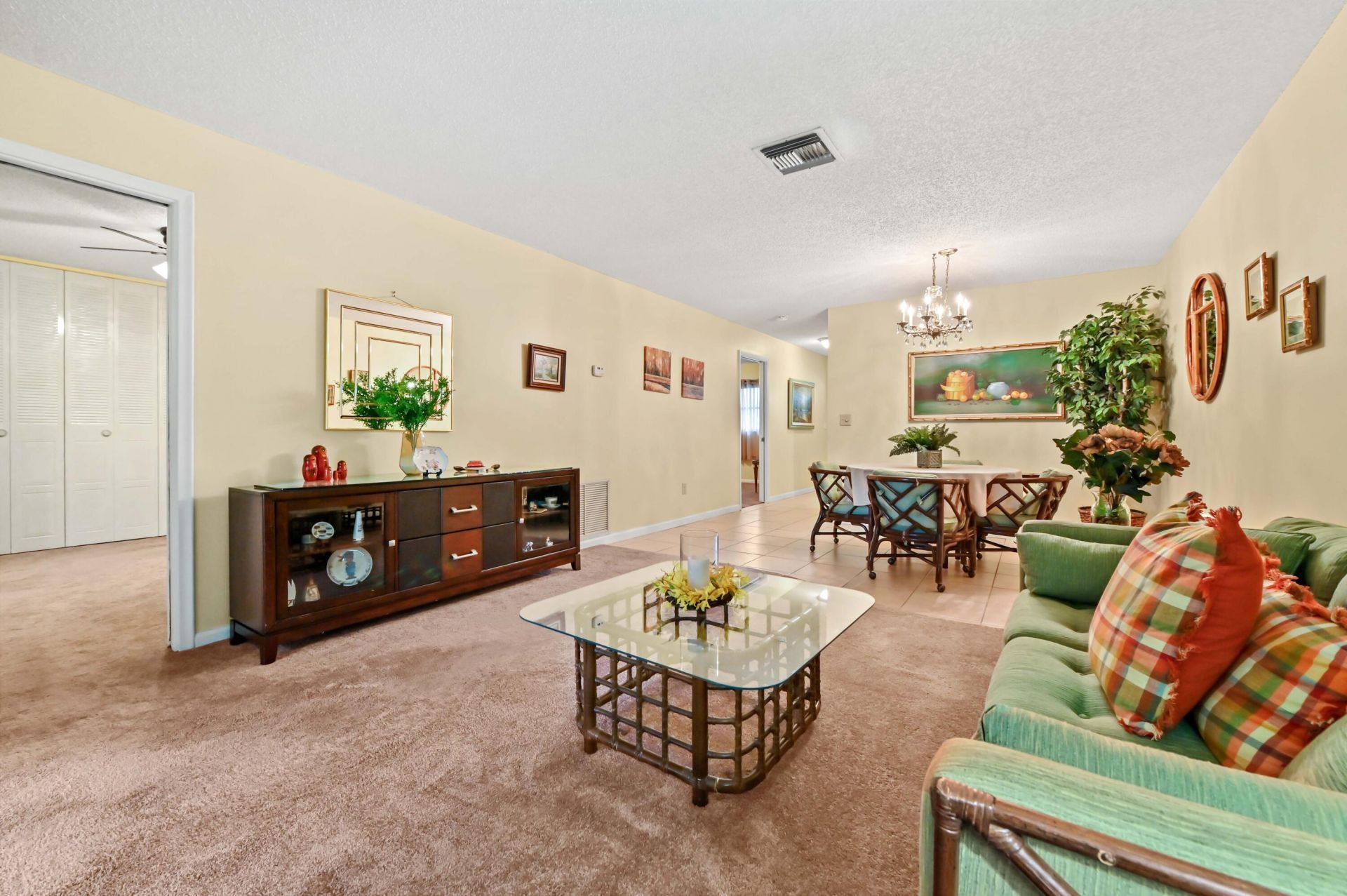 5725 Fernley Drive E, Unit 8, West Palm Beach, FL 33415 Photo