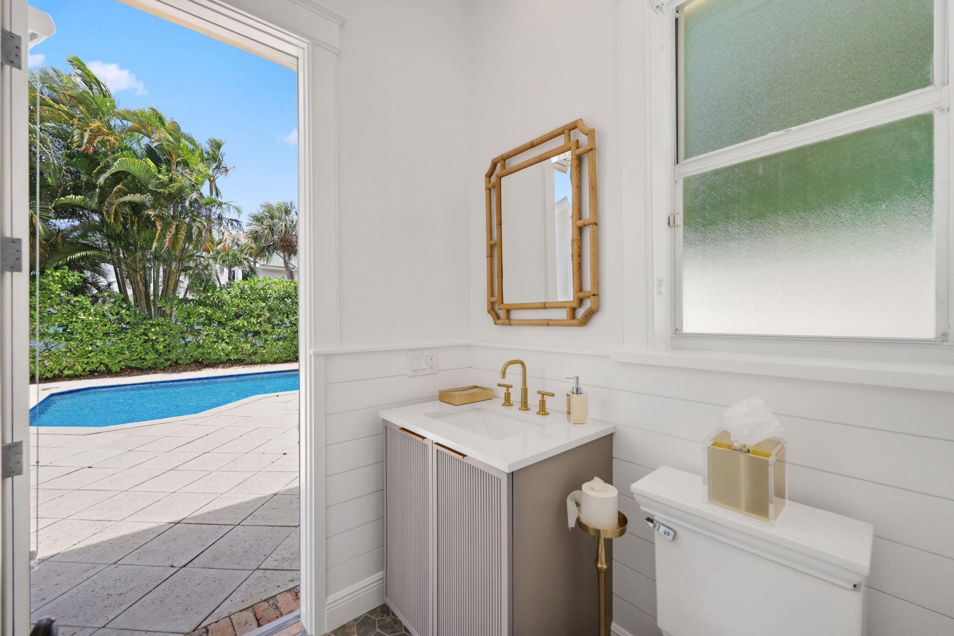 1019 Grand Court, Highland Beach, FL 33487 Photo