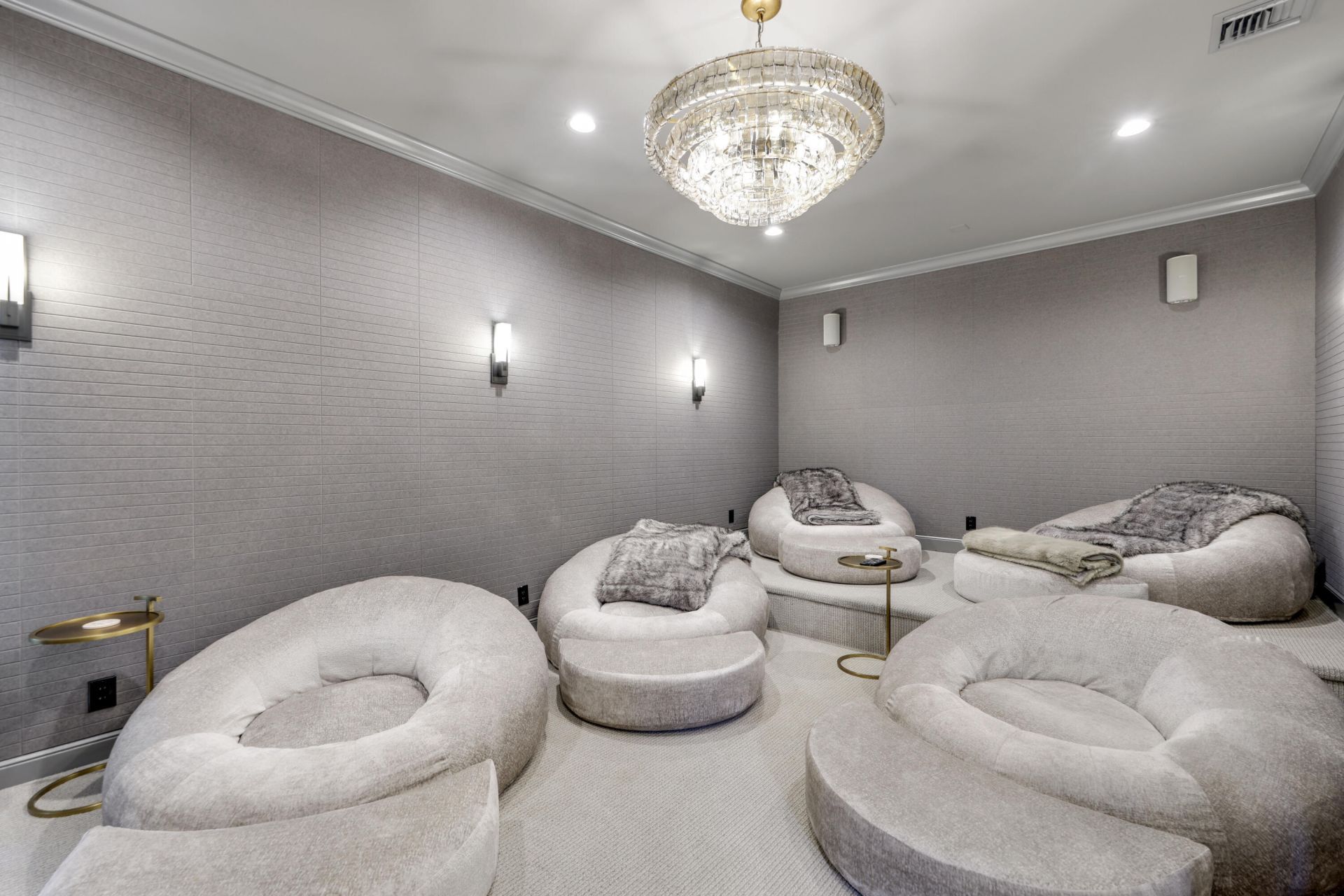 1019 Grand Court, Highland Beach, FL 33487 Photo