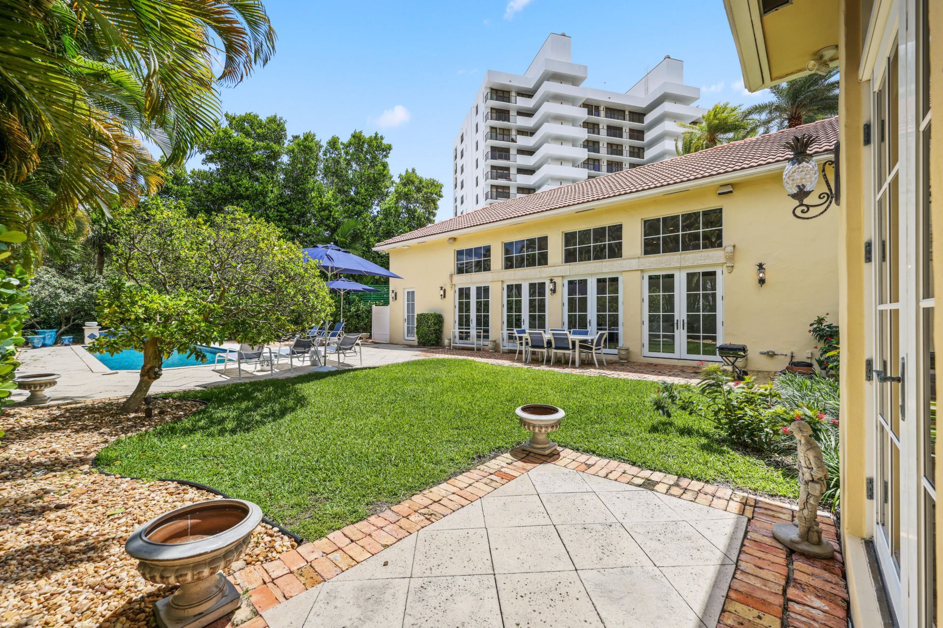 1019 Grand Court, Highland Beach, FL 33487 Photo