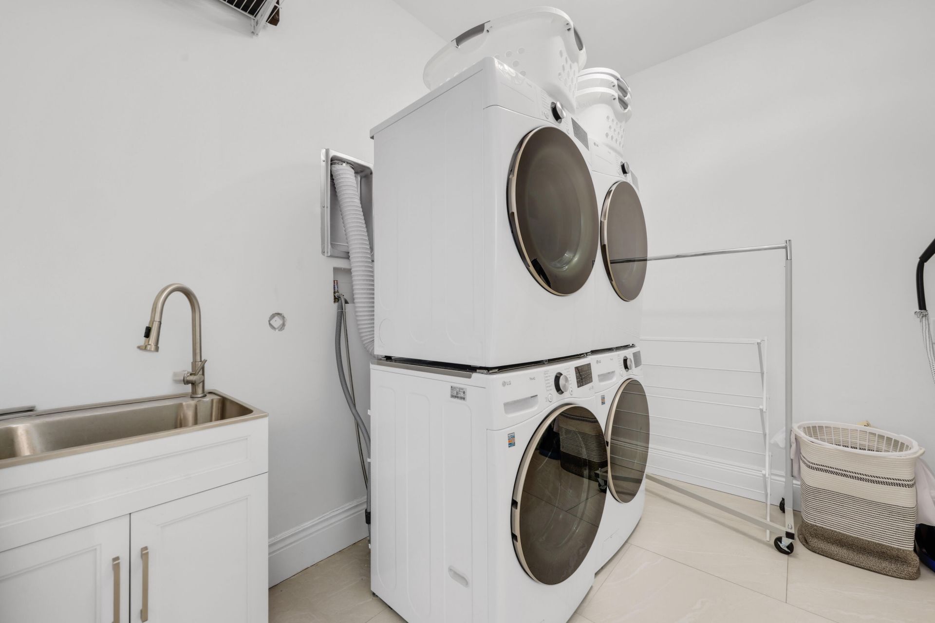 1019 Grand Court, Highland Beach, FL 33487 Photo