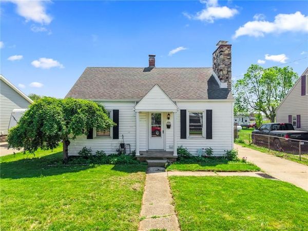 633 Floral Avenue, Troy, OH 45373