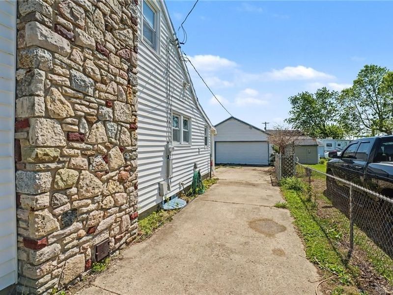 633 Floral Avenue, Troy, OH 45373 Photo 28