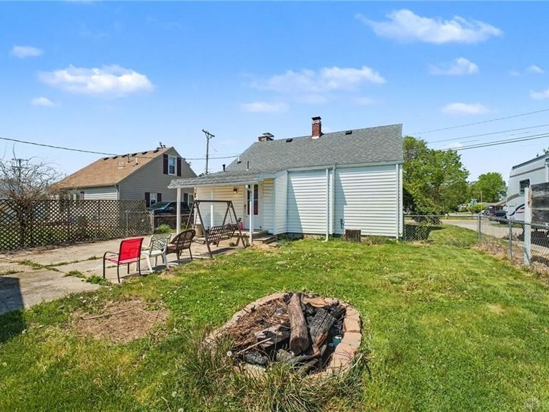 633 Floral Avenue, Troy, OH 45373 Photo 32