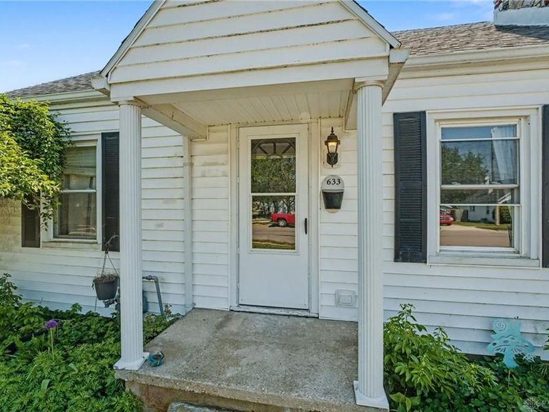 633 Floral Avenue, Troy, OH 45373 Photo 6