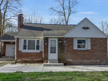 3869 Princeton Road , Hamburg, NY 14075