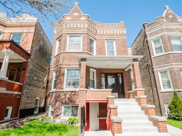 3104 N DAVLIN Court , Chicago, IL 60618