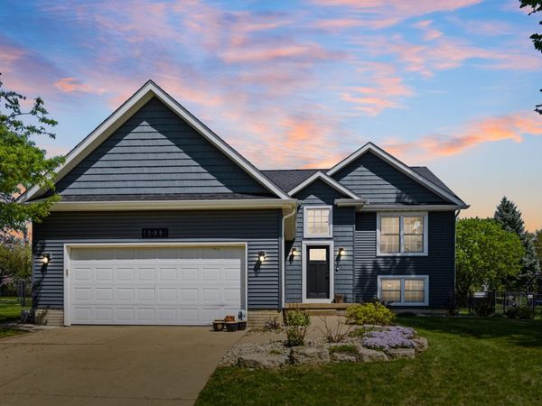 4038 Spartina Court , Bettendorf, IA 52722